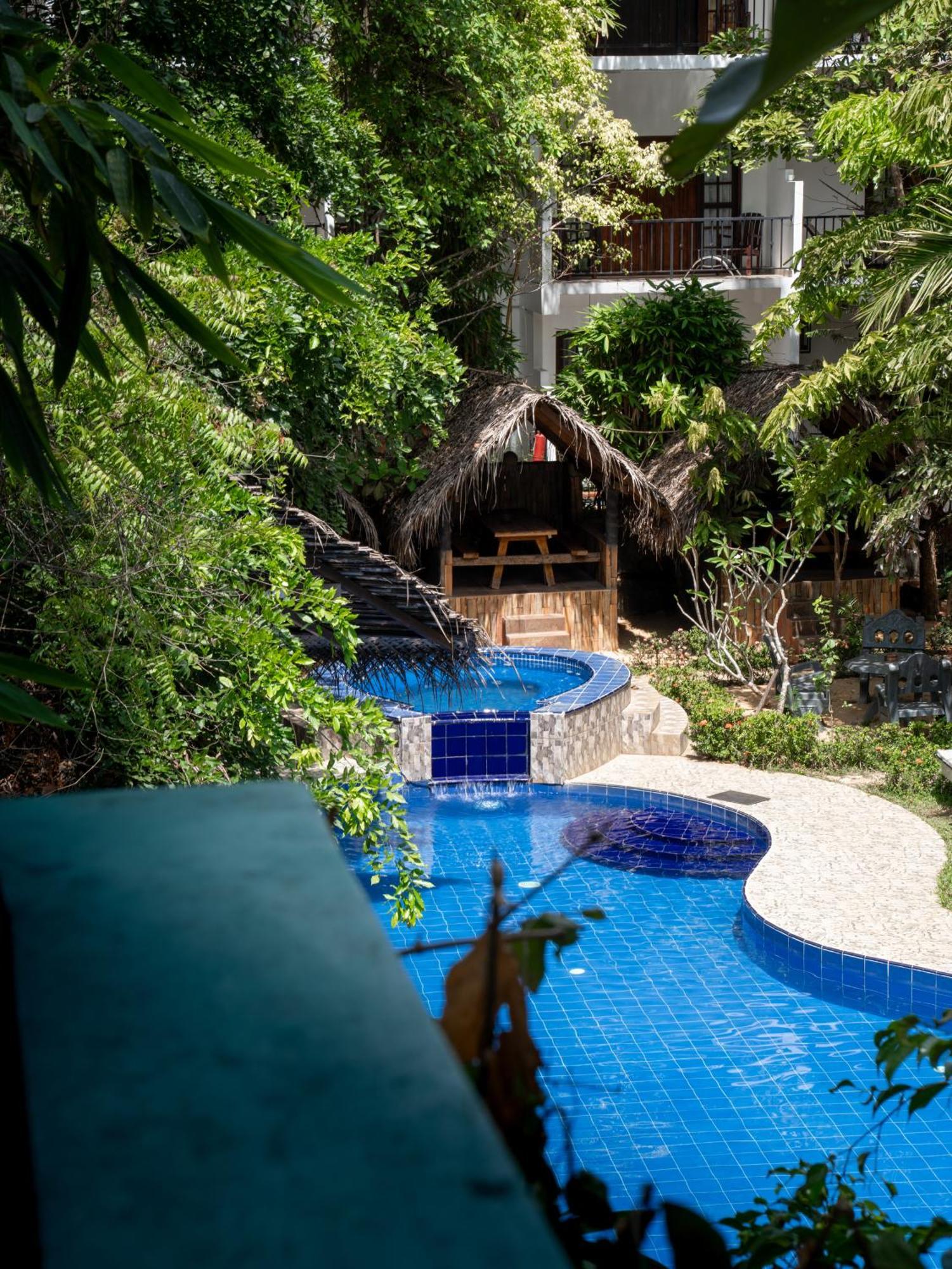 Sundaras Sigiriya Jungles Caves Resort Дамбула Екстериор снимка