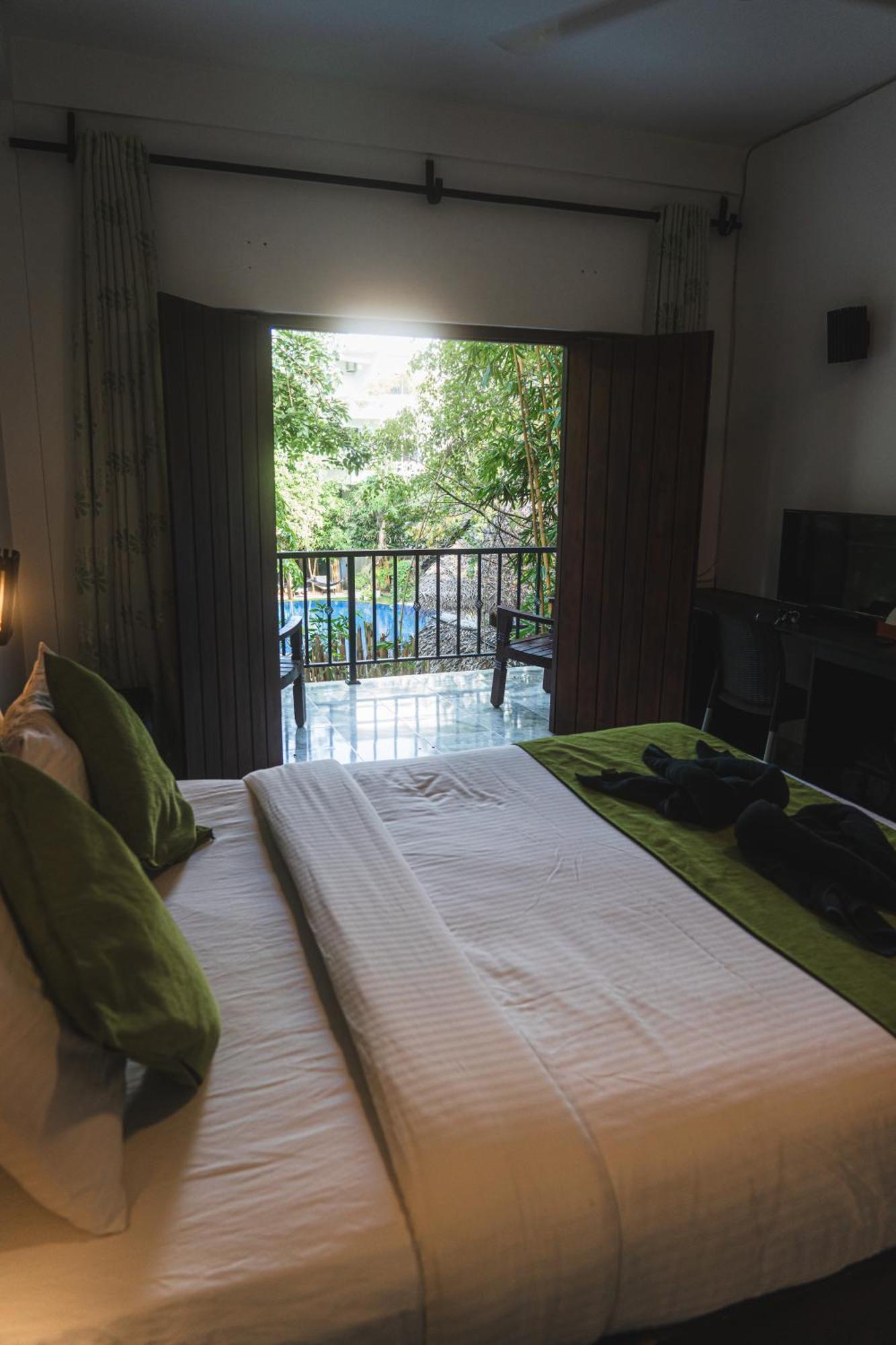 Sundaras Sigiriya Jungles Caves Resort Дамбула Екстериор снимка